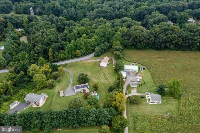 5039 VALLEY VIEW RD, Mohnton, PA 19540