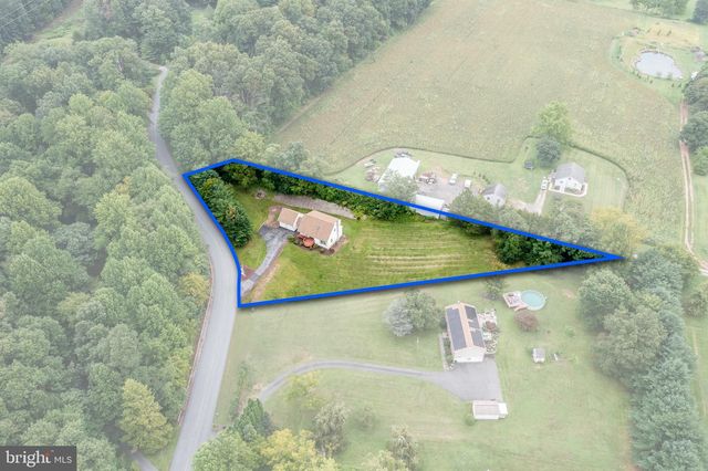 5039 VALLEY VIEW RD, Mohnton, PA 19540