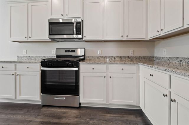 15802 Berry Hill Drive, Conroe, TX 77303