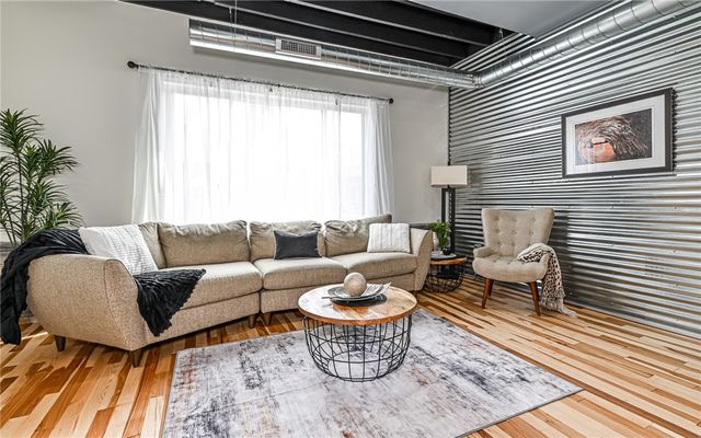 446 WYOLA, Mt Washington, PA 15211