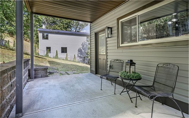 446 WYOLA, Mt Washington, PA 15211