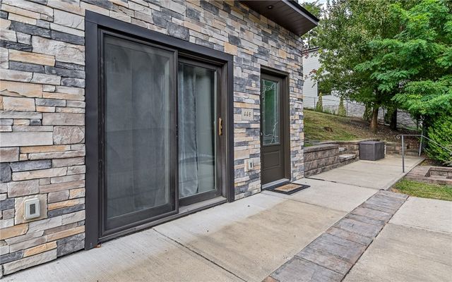 446 WYOLA, Mt Washington, PA 15211