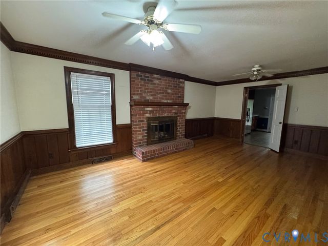 7358 Hill View Dr, Mechanicsville, VA 23111