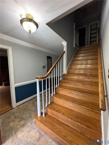 7358 Hill View Dr, Mechanicsville, VA 23111