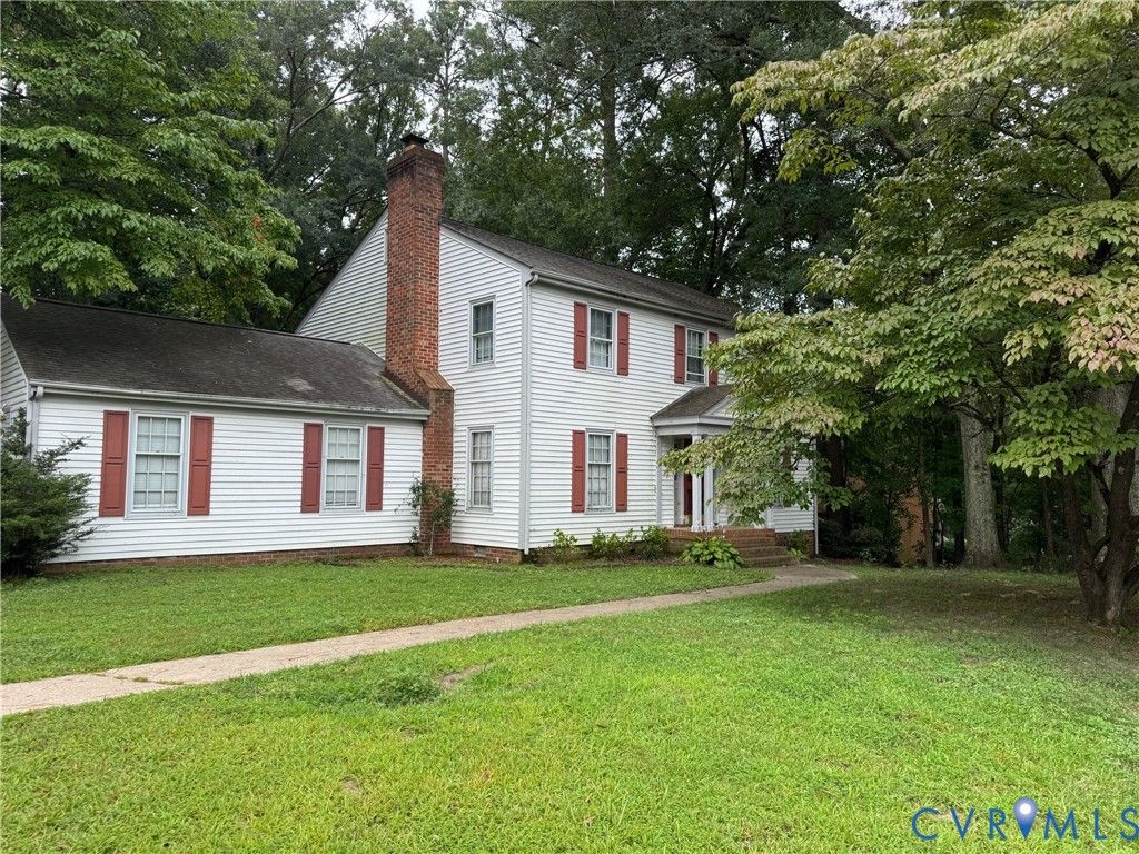 7358 Hill View Dr, Mechanicsville, VA 23111
