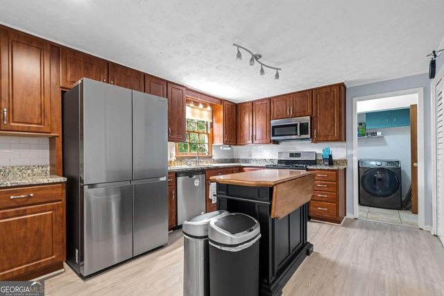 2889 Carrousel Court, Stone Mountain, GA 30087