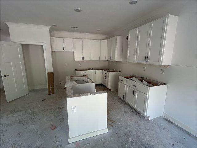 103 Deana Dr, Robinson Twp, PA 15136
