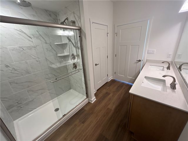 103 Deana Dr, Robinson Twp, PA 15136