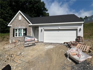 103 Deana Dr, Robinson Twp, PA 15136