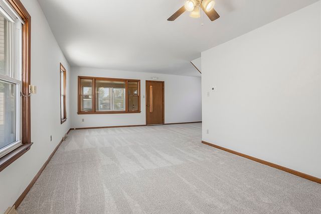 609 Greenbay Avenue, Calumet City, IL 60409