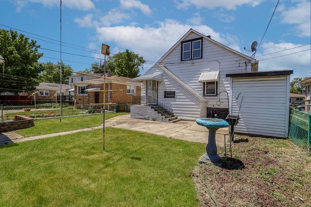 609 Greenbay Avenue, Calumet City, IL 60409