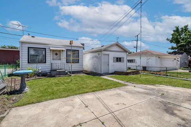 609 Greenbay Avenue, Calumet City, IL 60409
