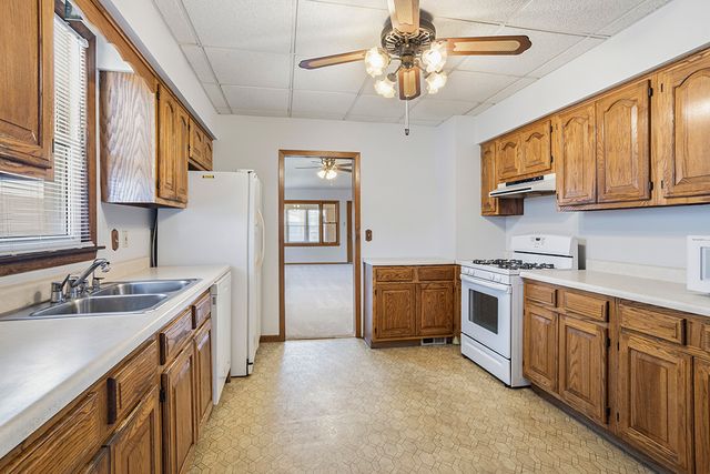 609 Greenbay Avenue, Calumet City, IL 60409