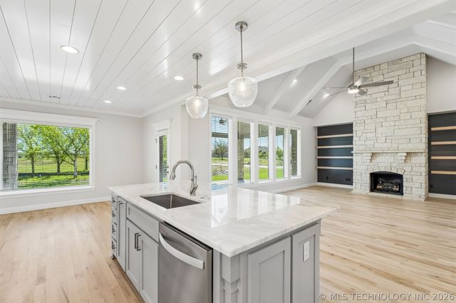 11290 S 220th East Avenue, Broken Arrow, OK 74014