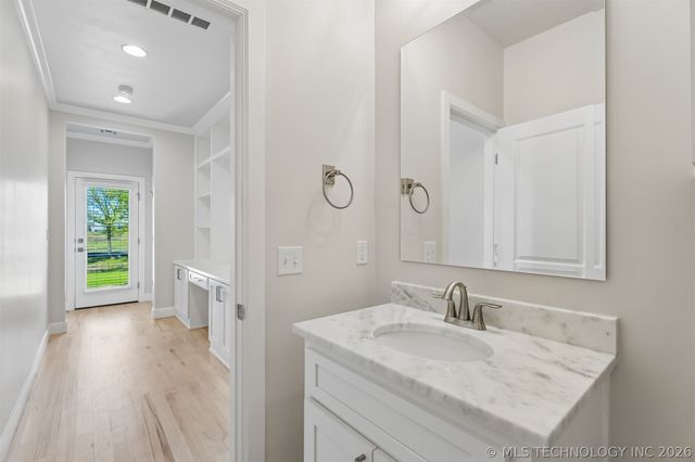 11290 S 220th East Avenue, Broken Arrow, OK 74014