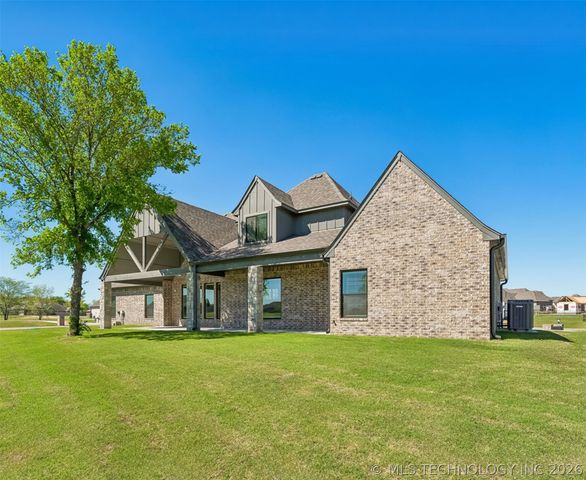 11290 S 220th East Avenue, Broken Arrow, OK 74014