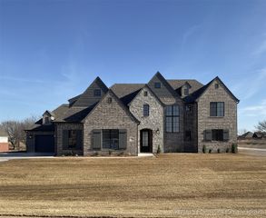 11290 S 220th East Avenue, Broken Arrow, OK 74014