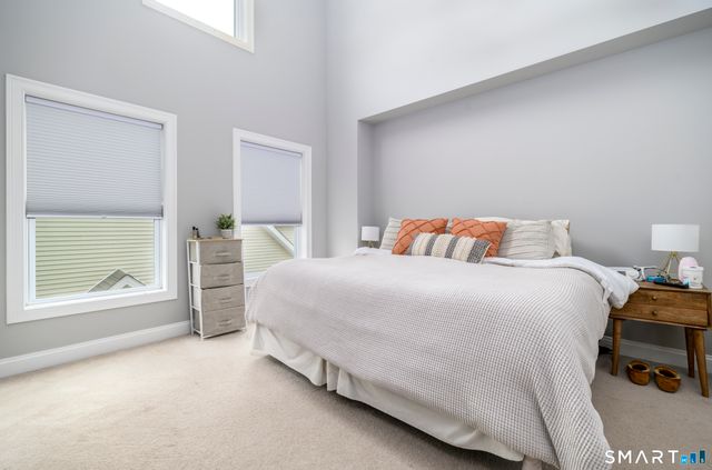 85 Camp Avenue Apt 9i, Stamford, CT 06907