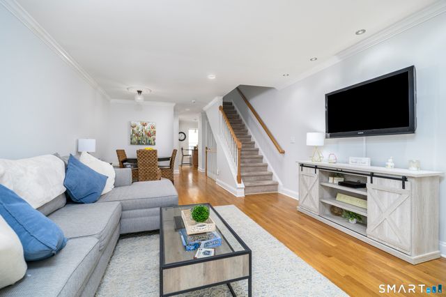 85 Camp Avenue Apt 9i, Stamford, CT 06907