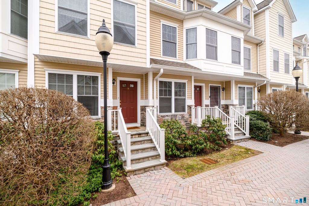 85 Camp Avenue Apt 9i, Stamford, CT 06907