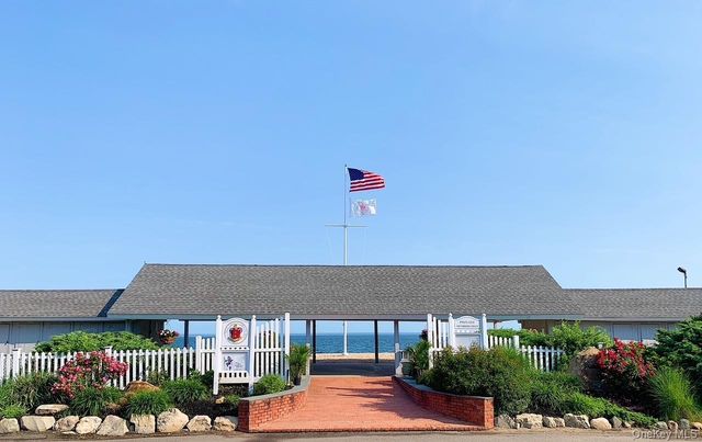 36 Bay Drive E, Huntington, NY 11743