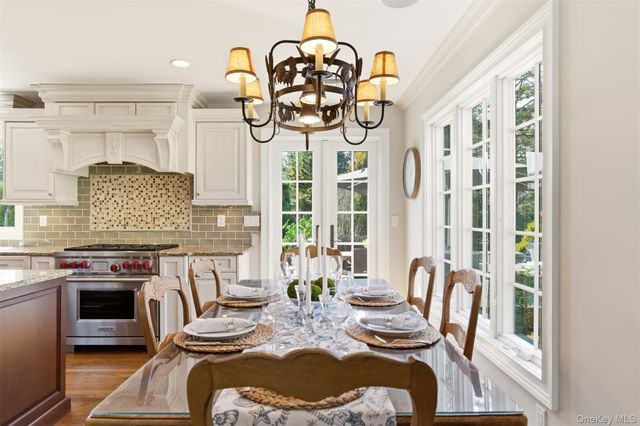 36 Bay Drive E, Huntington, NY 11743