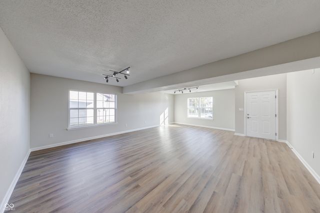 9668 Piper Lake Drive, Indianapolis, IN 46239