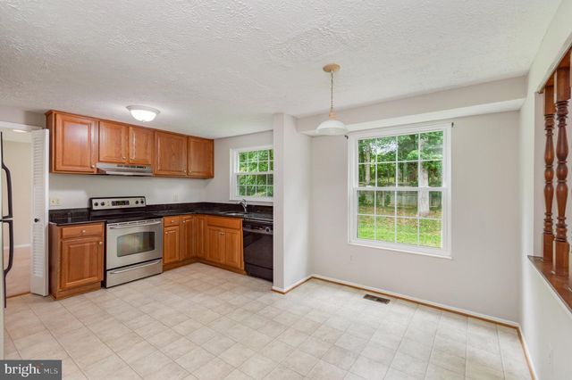 5713 HEMING AVE, Springfield, VA 22151