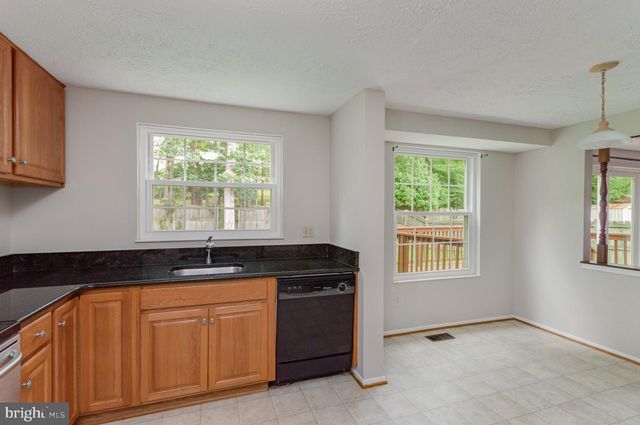5713 HEMING AVE, Springfield, VA 22151
