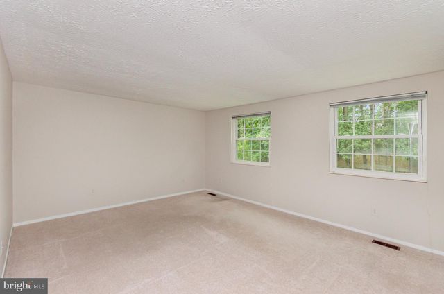 5713 HEMING AVE, Springfield, VA 22151