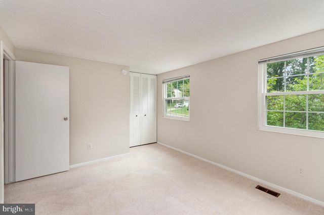 5713 HEMING AVE, Springfield, VA 22151