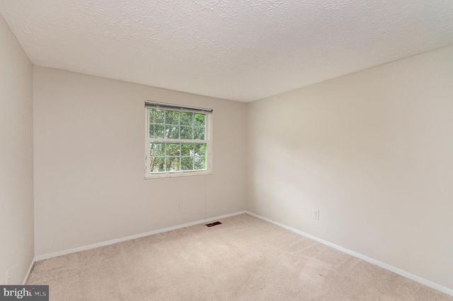 5713 HEMING AVE, Springfield, VA 22151