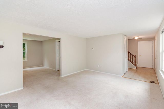 5713 HEMING AVE, Springfield, VA 22151