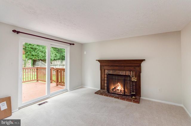 5713 HEMING AVE, Springfield, VA 22151
