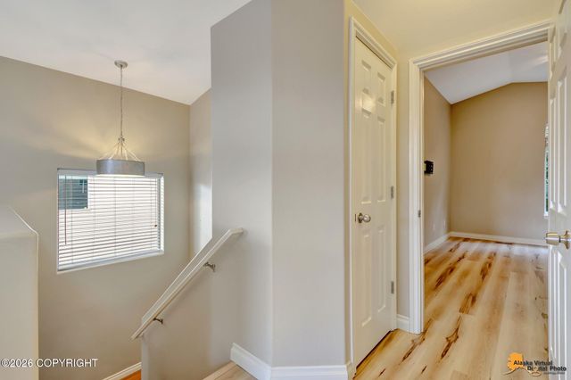 1003 Oakridge Drive, Anchorage, AK 99518