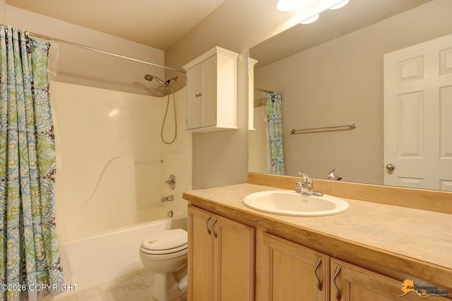 1003 Oakridge Drive, Anchorage, AK 99518