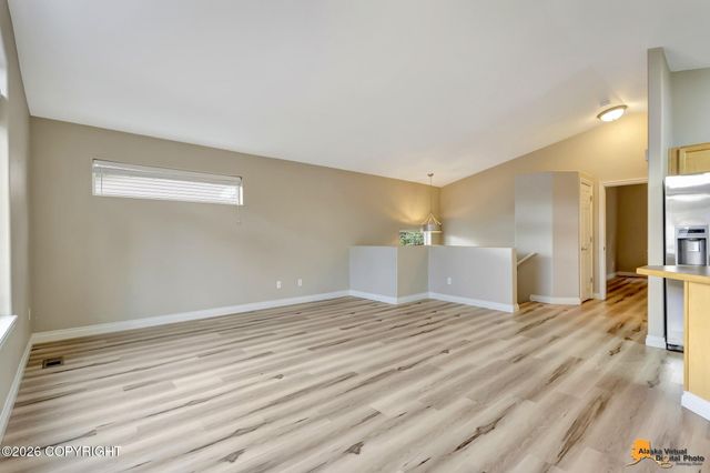 1003 Oakridge Drive, Anchorage, AK 99518
