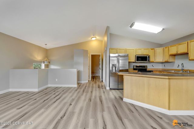 1003 Oakridge Drive, Anchorage, AK 99518
