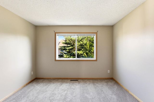 332 Orendorff Way NE, Columbia Heights, MN 55421