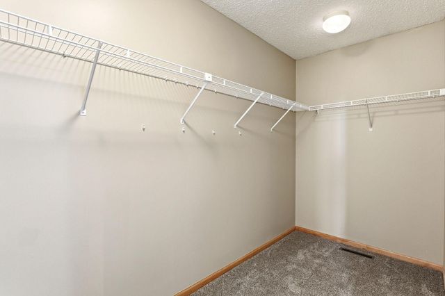 332 Orendorff Way NE, Columbia Heights, MN 55421
