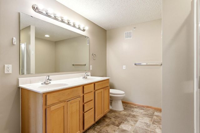 332 Orendorff Way NE, Columbia Heights, MN 55421