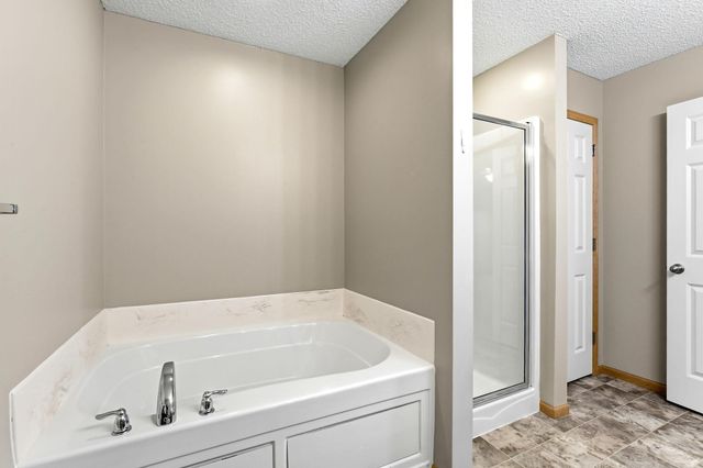 332 Orendorff Way NE, Columbia Heights, MN 55421