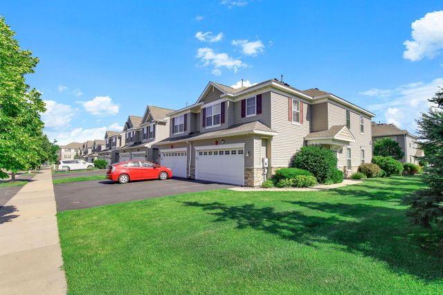 332 Orendorff Way NE, Columbia Heights, MN 55421