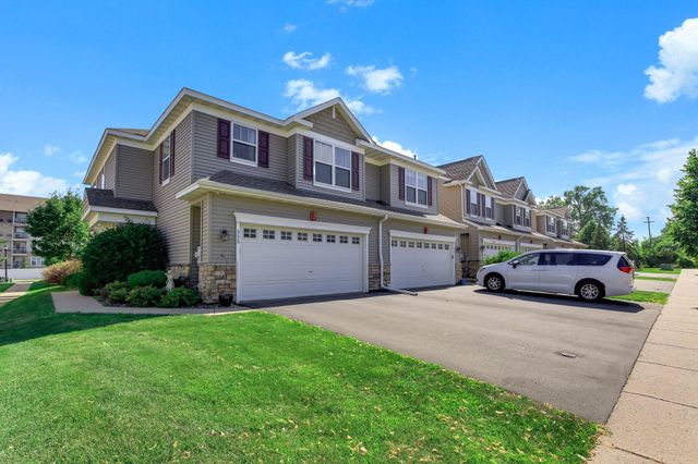 332 Orendorff Way NE, Columbia Heights, MN 55421