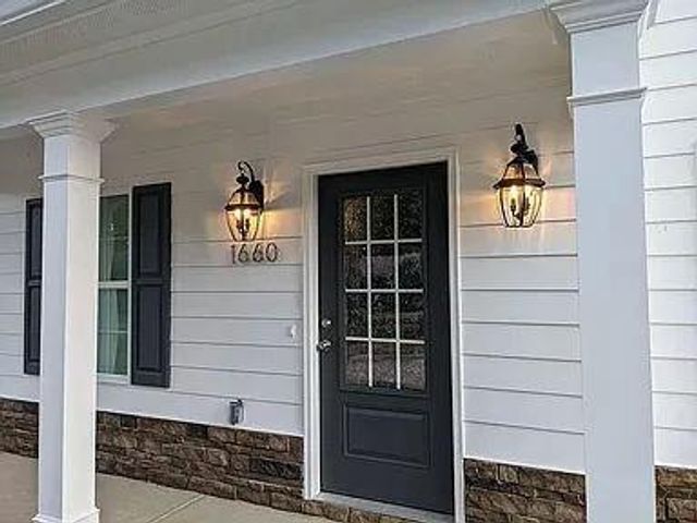 1660 Meadowlark Lane, Gainesville, GA 30501