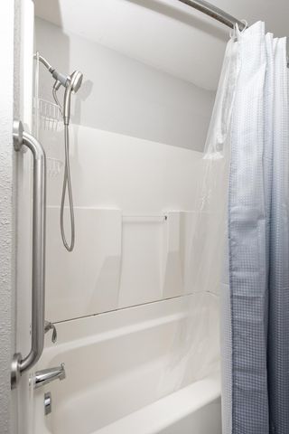 1721 16th Street S, Moorhead, MN 56560