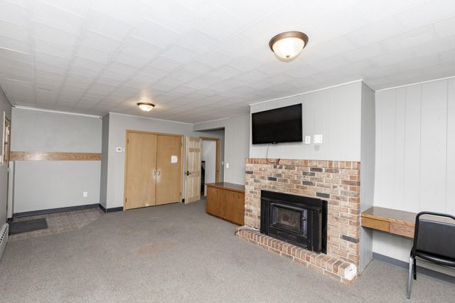 1721 16th Street S, Moorhead, MN 56560