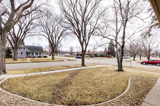 1721 16th Street S, Moorhead, MN 56560