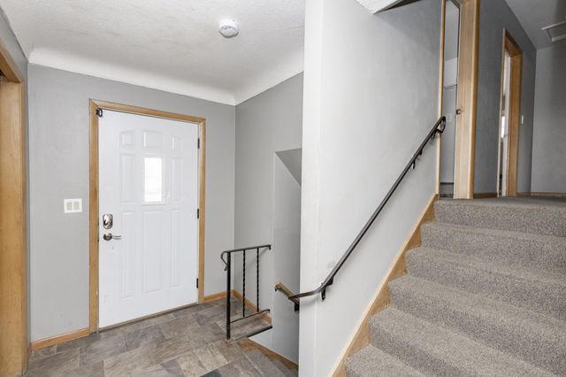 1721 16th Street S, Moorhead, MN 56560