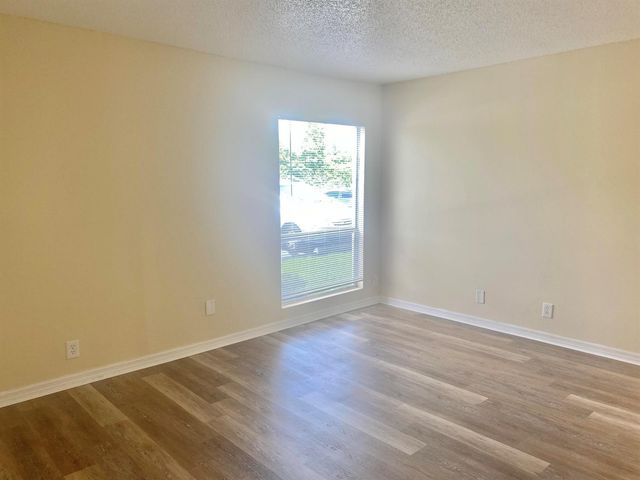 1500 N Congress Avenue A23, West Palm Beach, FL 33401